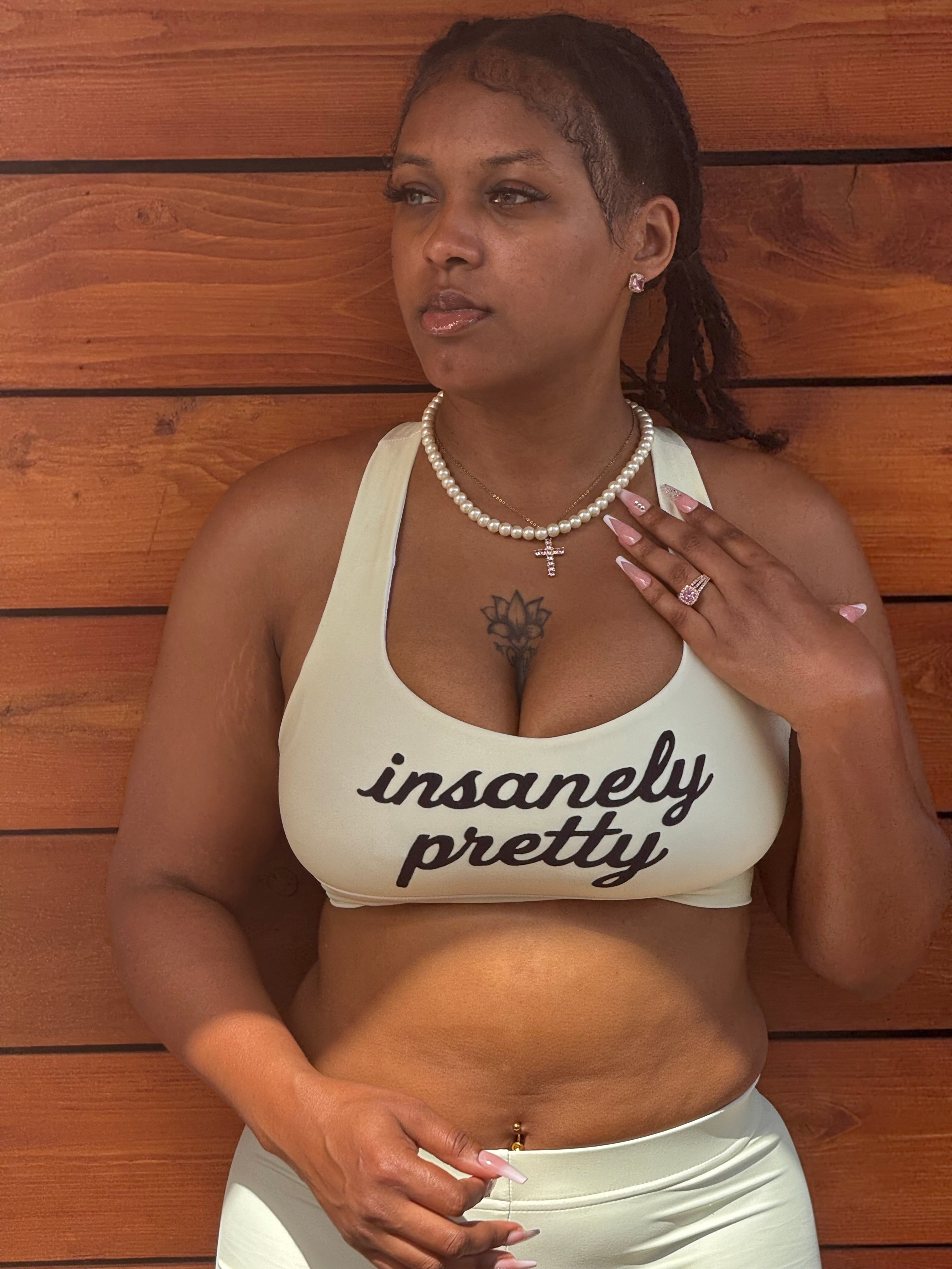 Insanely Pretty Sports Bra (Bikers Short Set) "Crème"