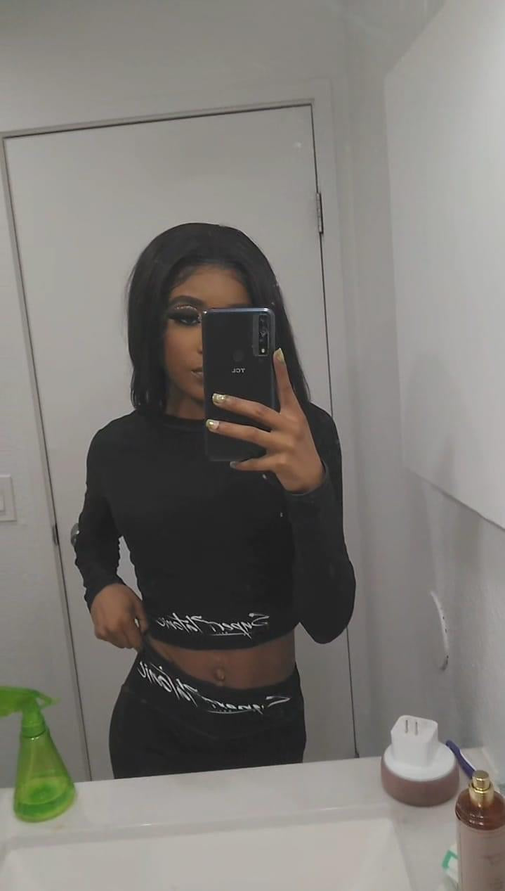 Ari Long Sleeve Crop Top “Black”